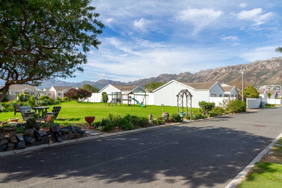 3 Bedroom Property for Sale in Onverwacht Western Cape